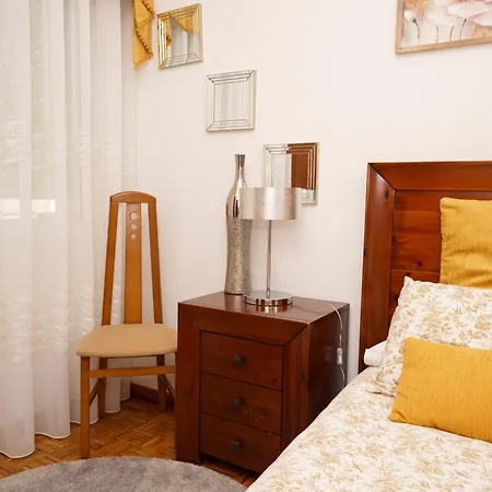 Daire Antoxos Sacra I Chantada